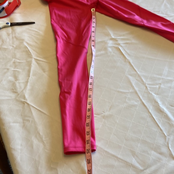 Fabletics XXS pink leggings 25 inseam - Picture 3 of 8